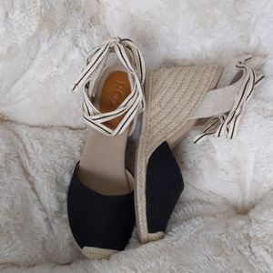 Roxy Wedge Sandals